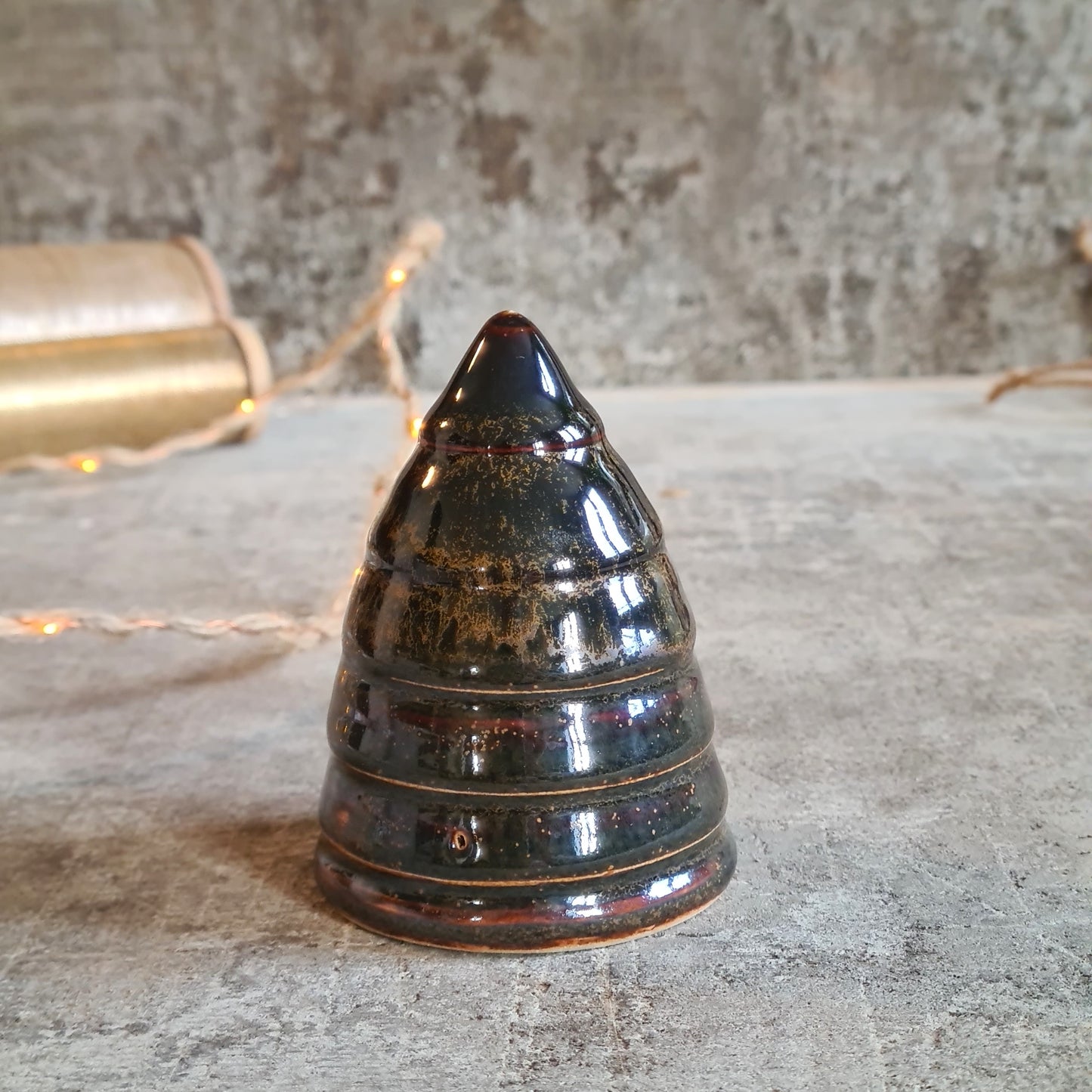 Sapins décoratifs en grès – plusieurs tailles et coloris