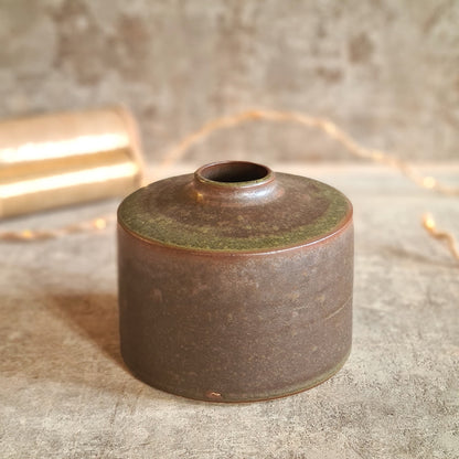 vase en grès avec émail flammé