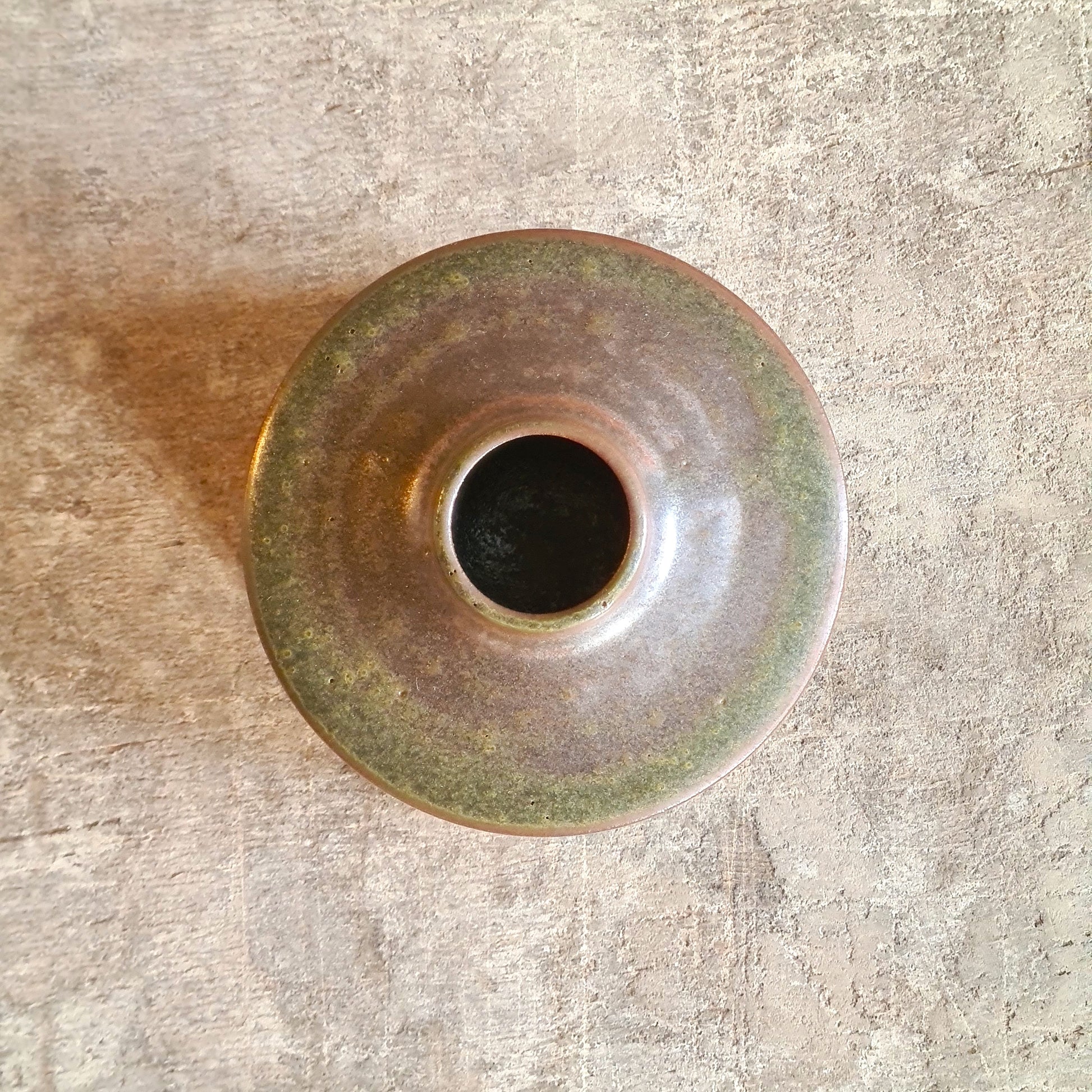 vase en grès avec émail flammé